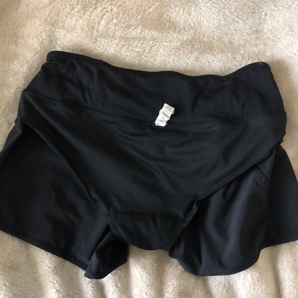 Lululemon run times short - Picture 4 of 5